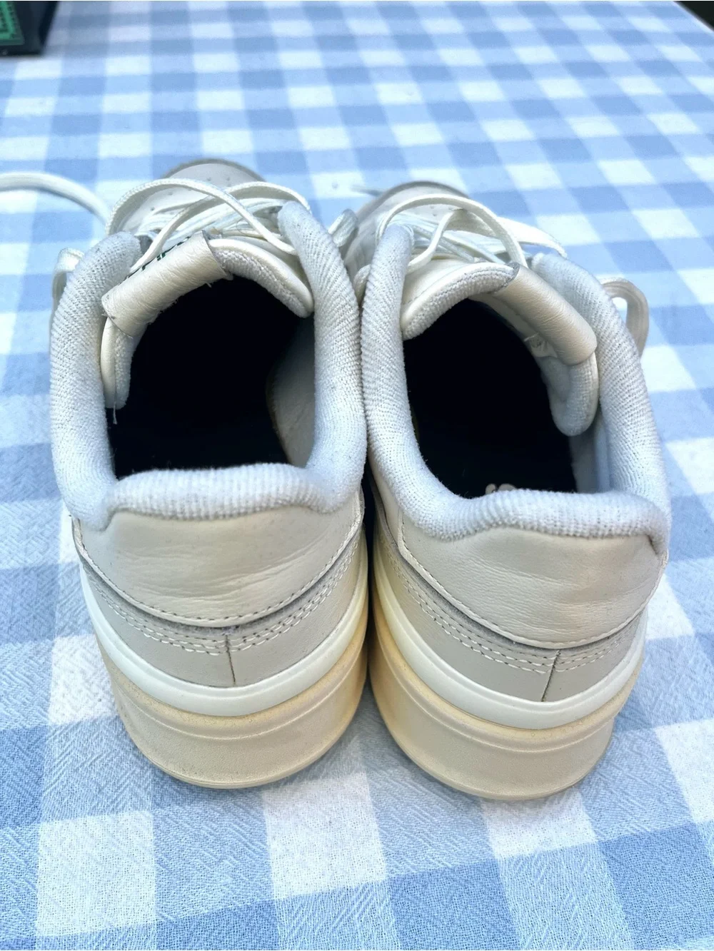 Adidas Aspyre Sneaker in Off-white